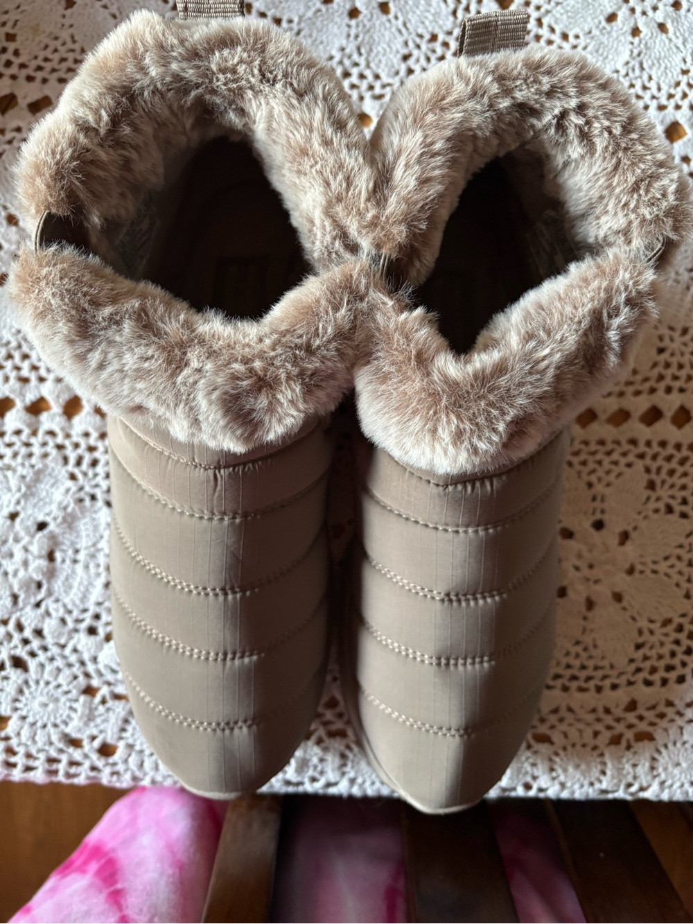 Skechers Women's Tan Faux-Fur Slip-On Winter Boots